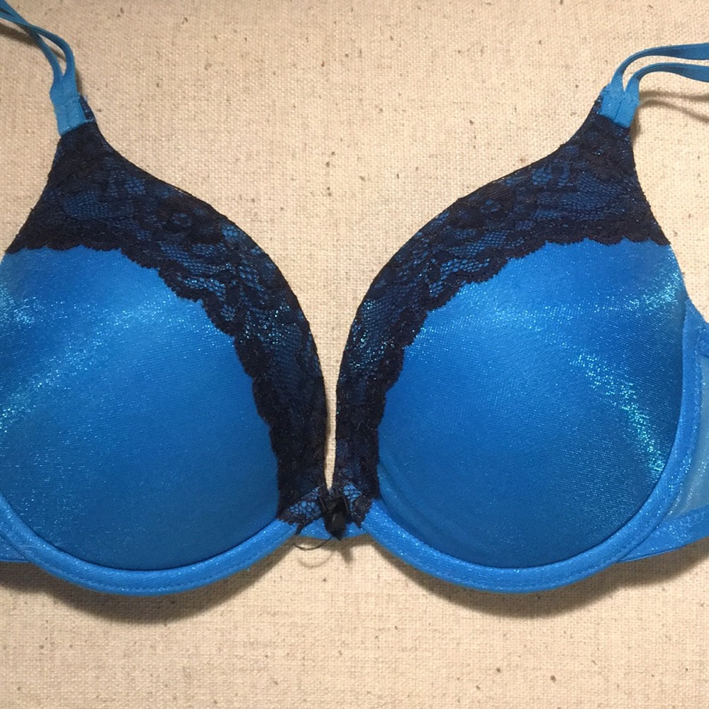 Blue/black lace bra🔥